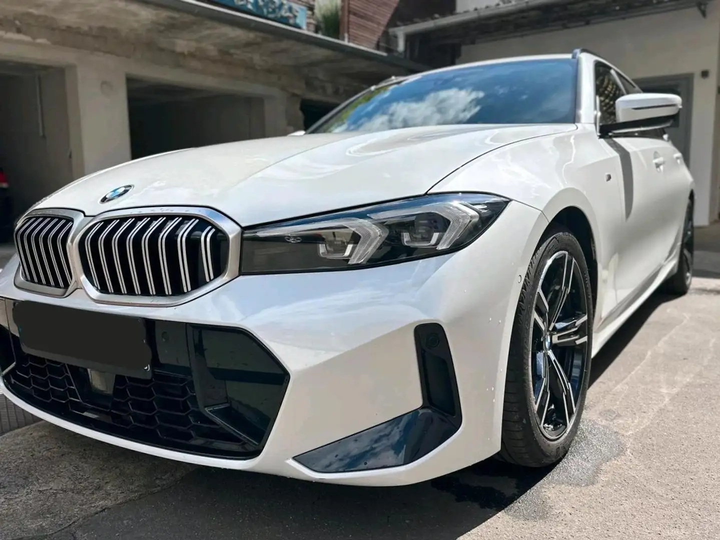 BMW 330 330i Touring MSport PRO auto Bianco - 2