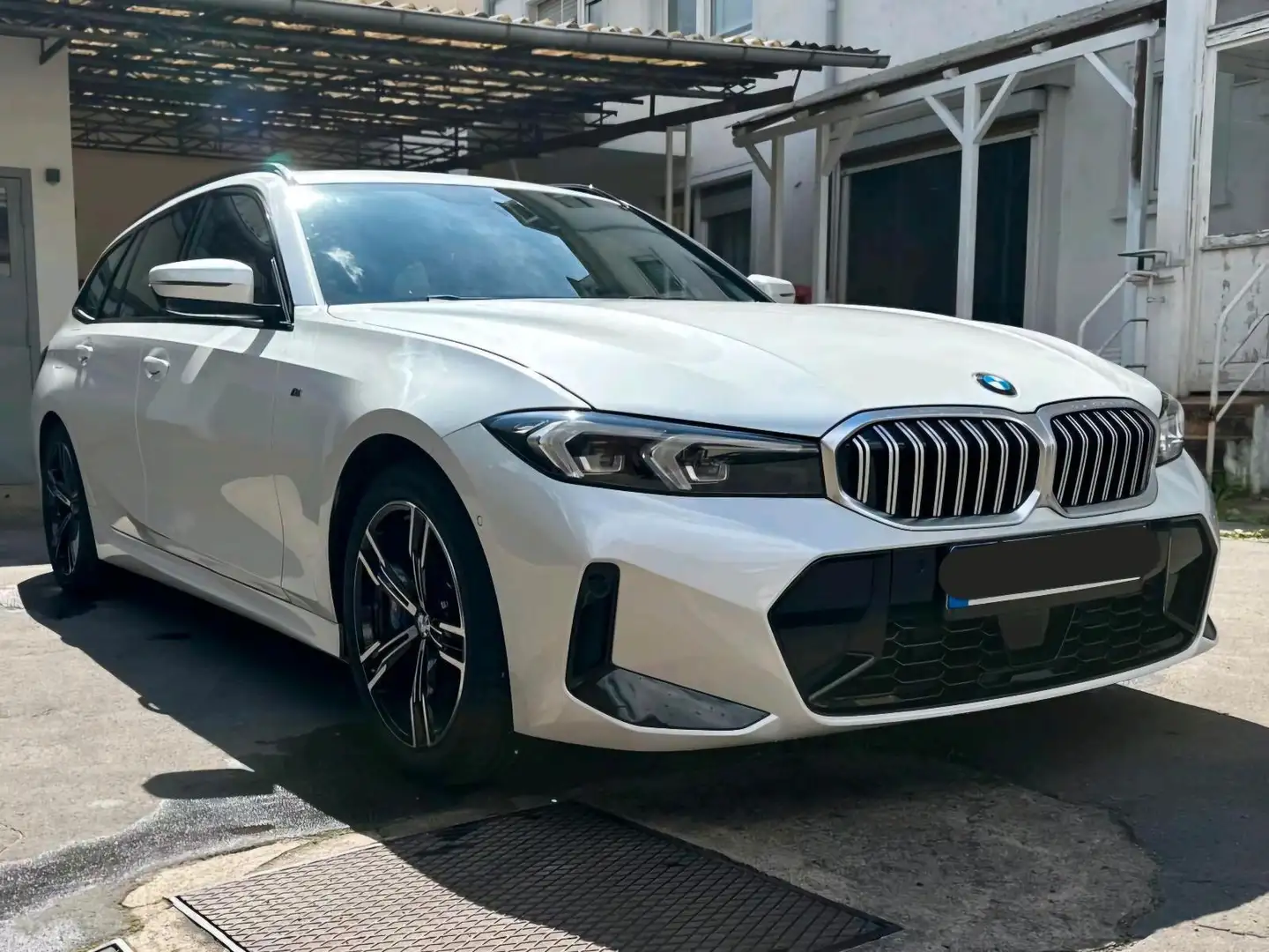 BMW 330 330i Touring MSport PRO auto Bianco - 1