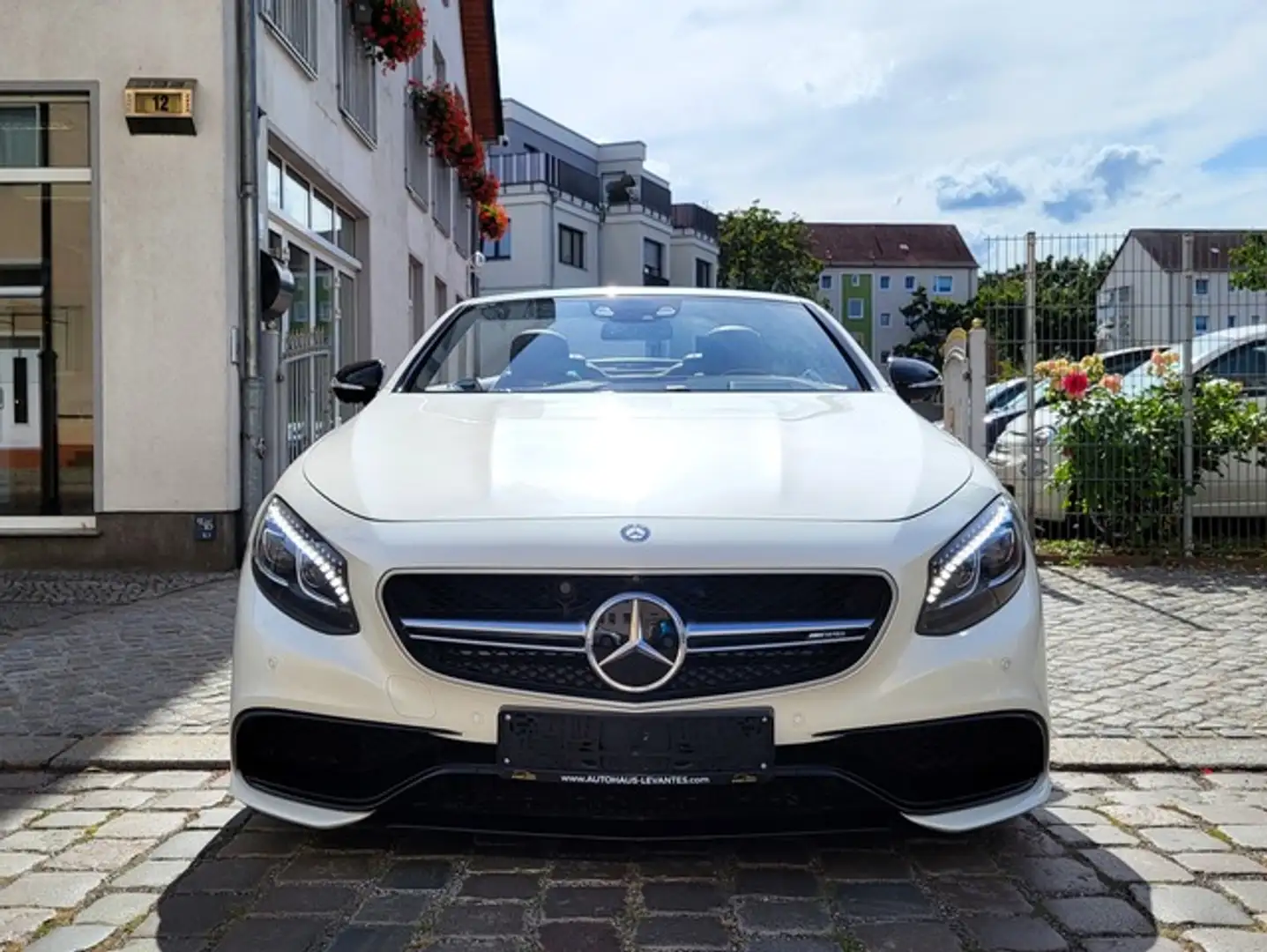 Mercedes-Benz S 63 AMG Cabrio 4M MASSAGE NIGHT-V HUD BURM 360 Weiß - 2