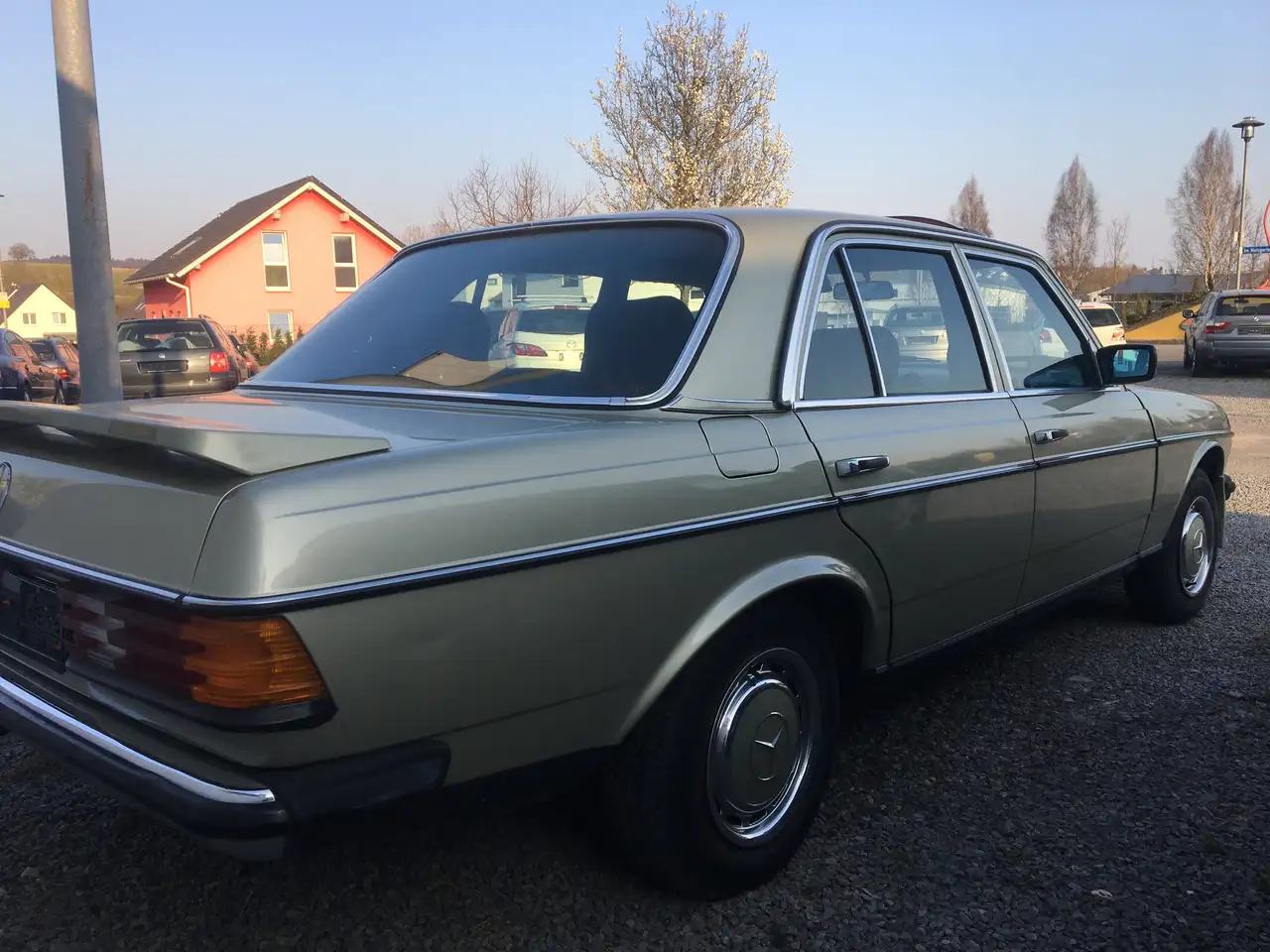 Mercedes-Benz 230 E, foto 9