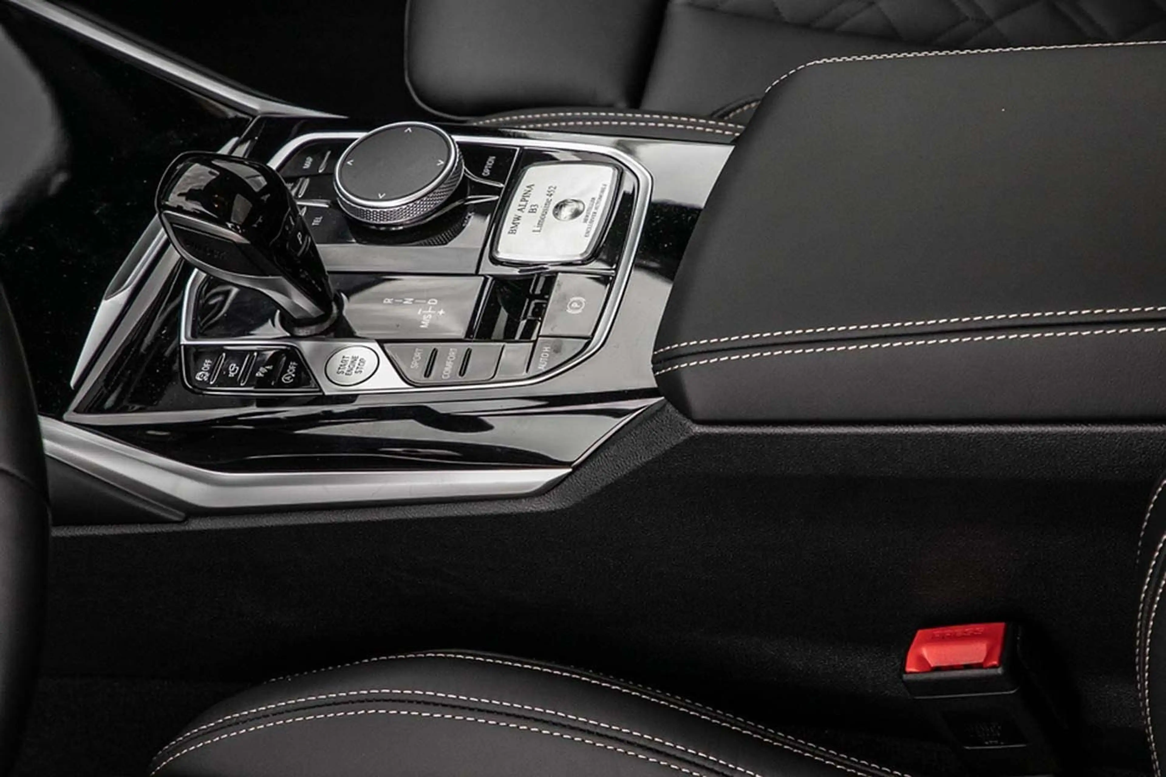 Alpina B3 3.0 Allrad Nav HUD Leder Glasdach LED Har/Kar — photo 9