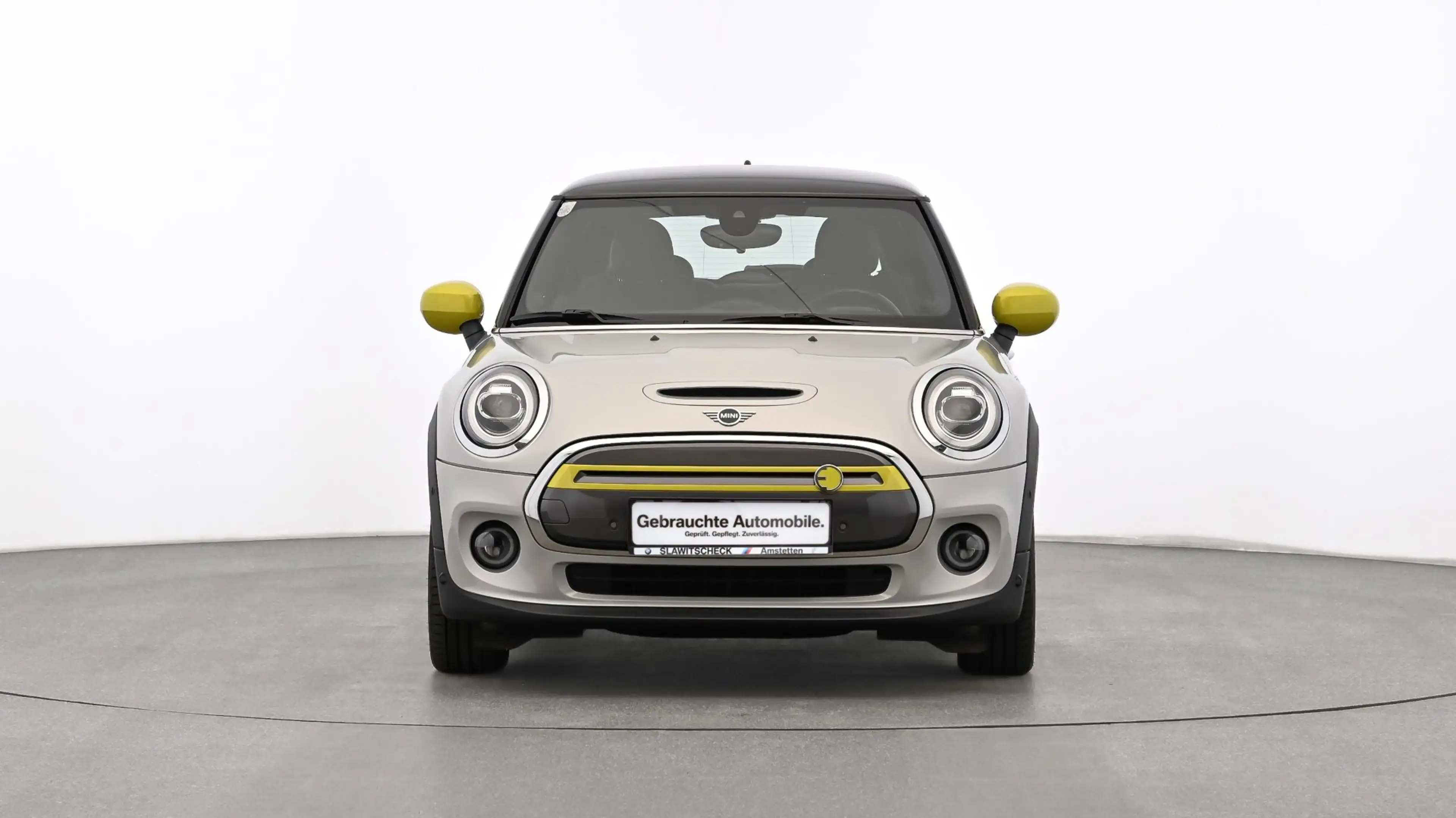 MINI Cooper SE F56 — photo 2