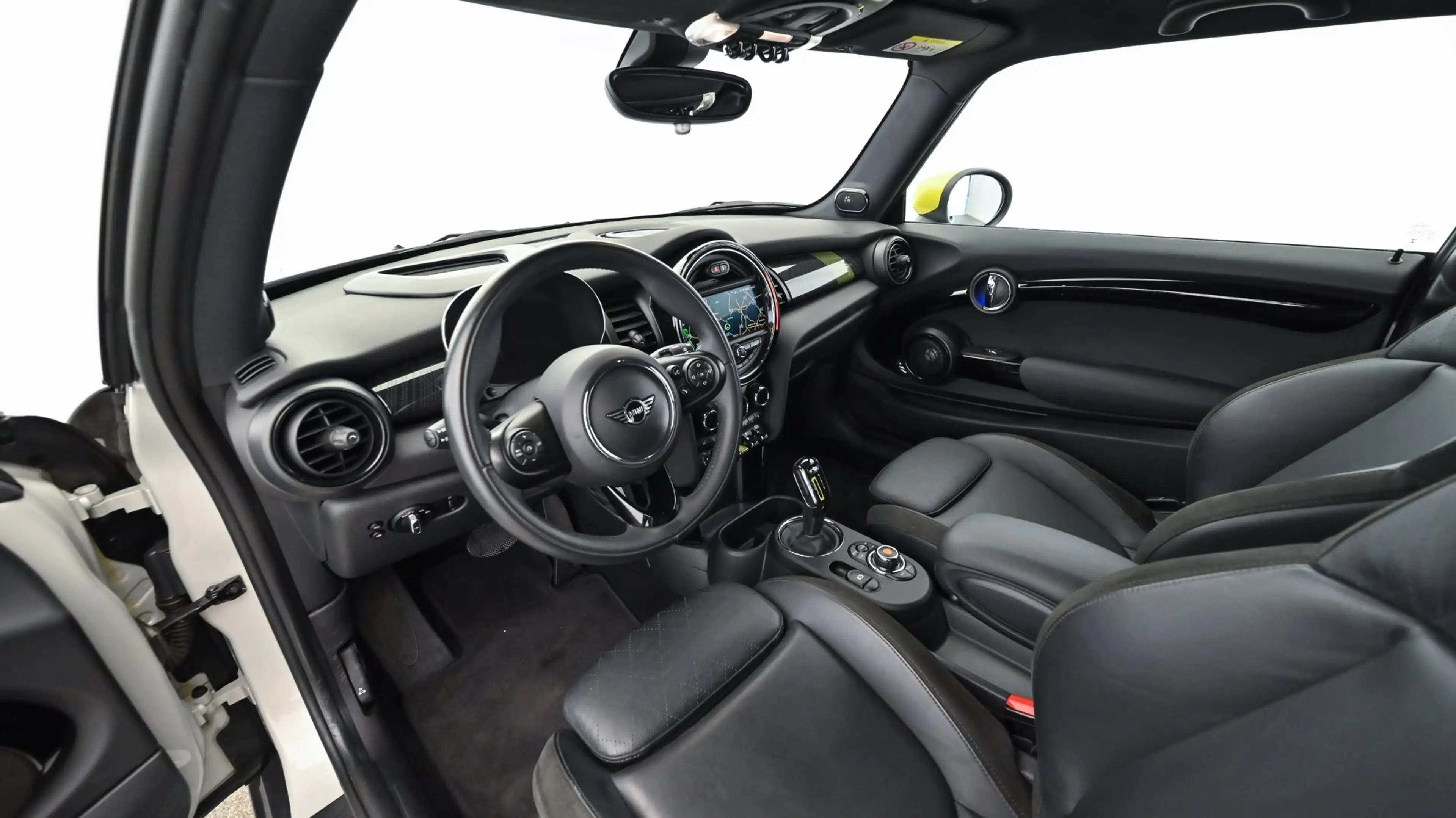 MINI Cooper SE F56 — photo 8