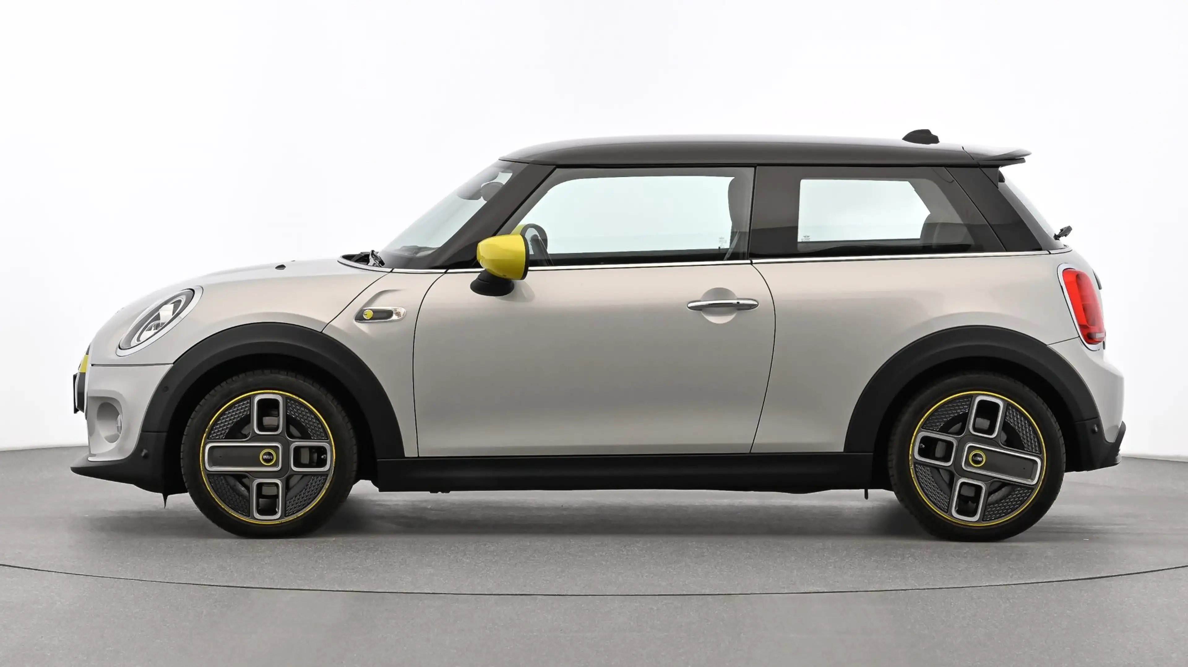 MINI Cooper SE F56 — photo 5