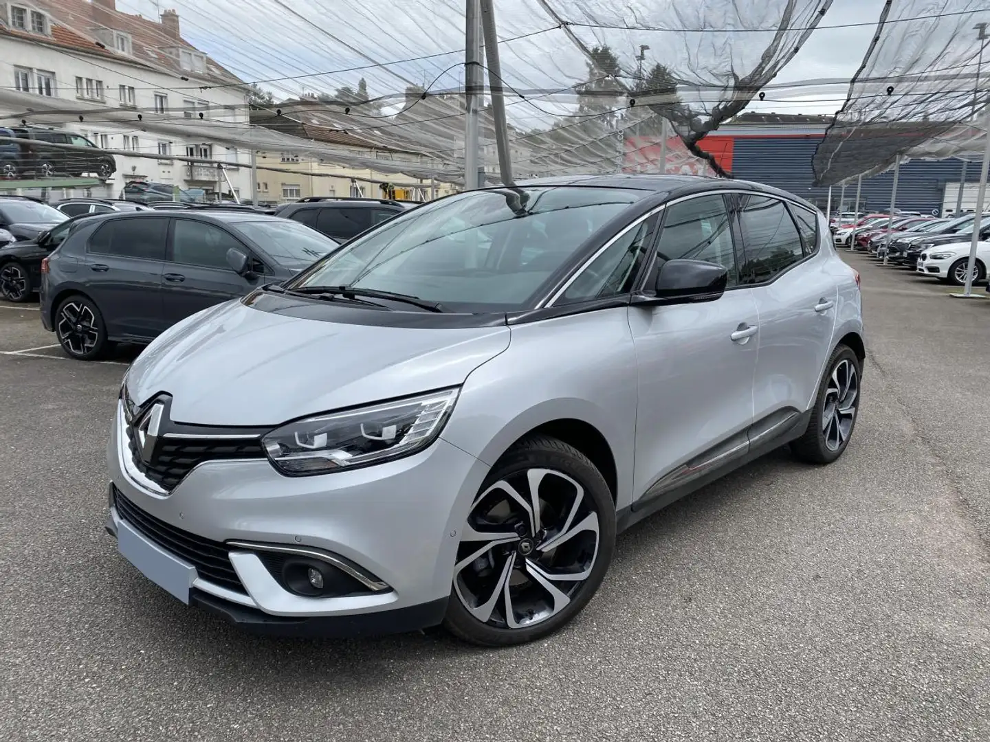 Renault Scenic IV 1.7 Blue dCi 120 EDC Intens Grau - 1