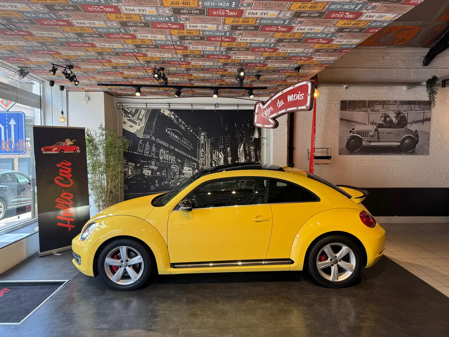 Volkswagen Beetle 2.0 TSI Sport * PANO * GPS * JANTES * KEYLESS * AC Jaune - 2