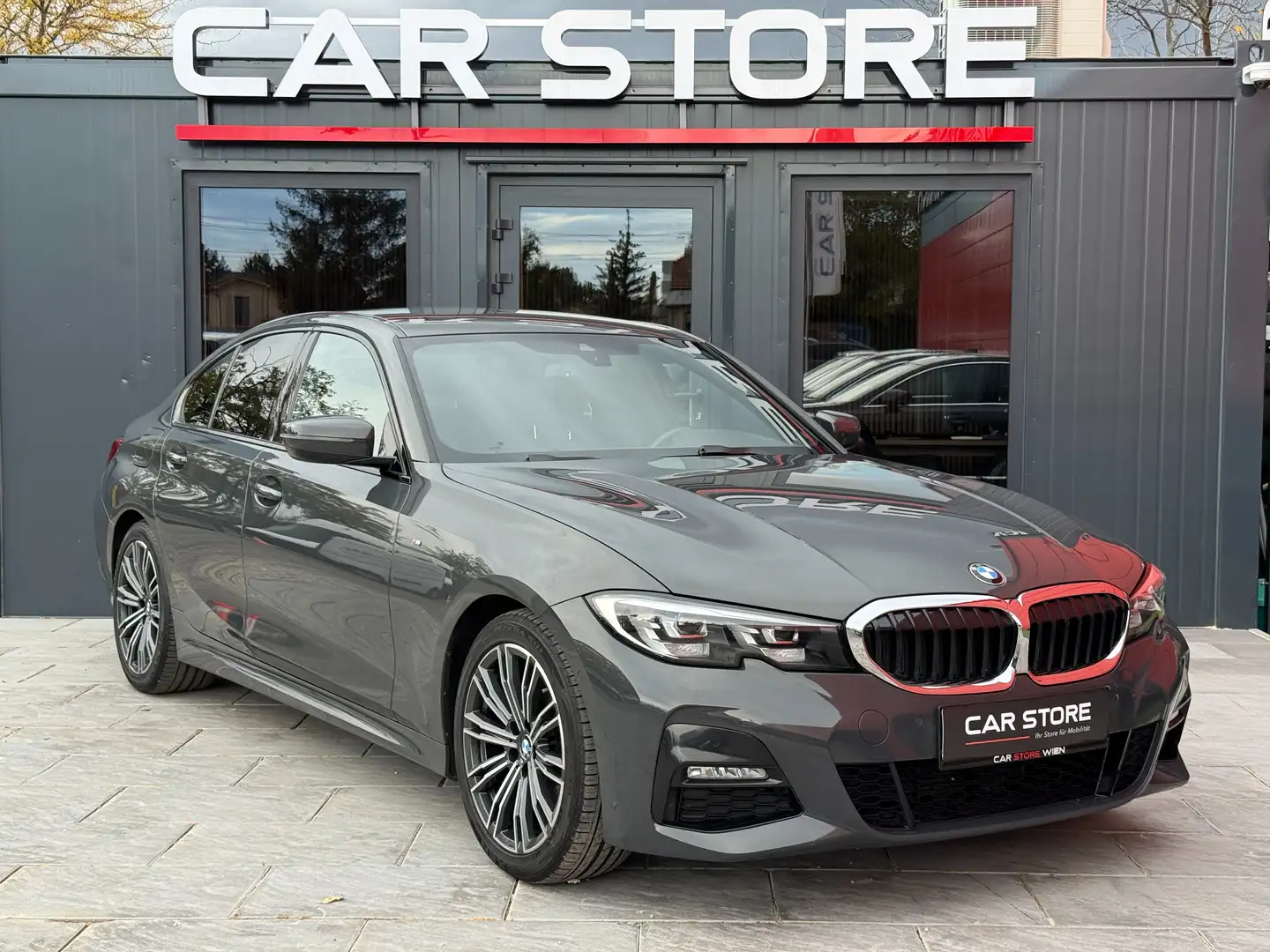 BMW 320 d|M-Sport|Kamera|Suprhalte|LED|Lenkass|Unfallfrei Gris - 1