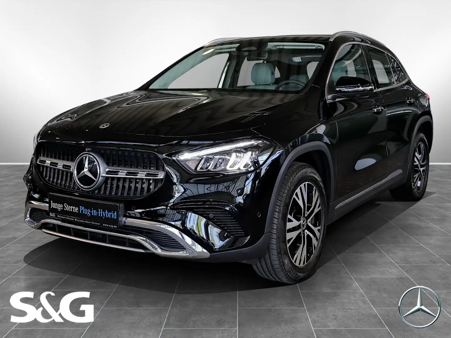Mercedes-Benz GLA 250 e TOTWINKEL+360°+CARPLAY+MBUX+LED+18" Nero - 1