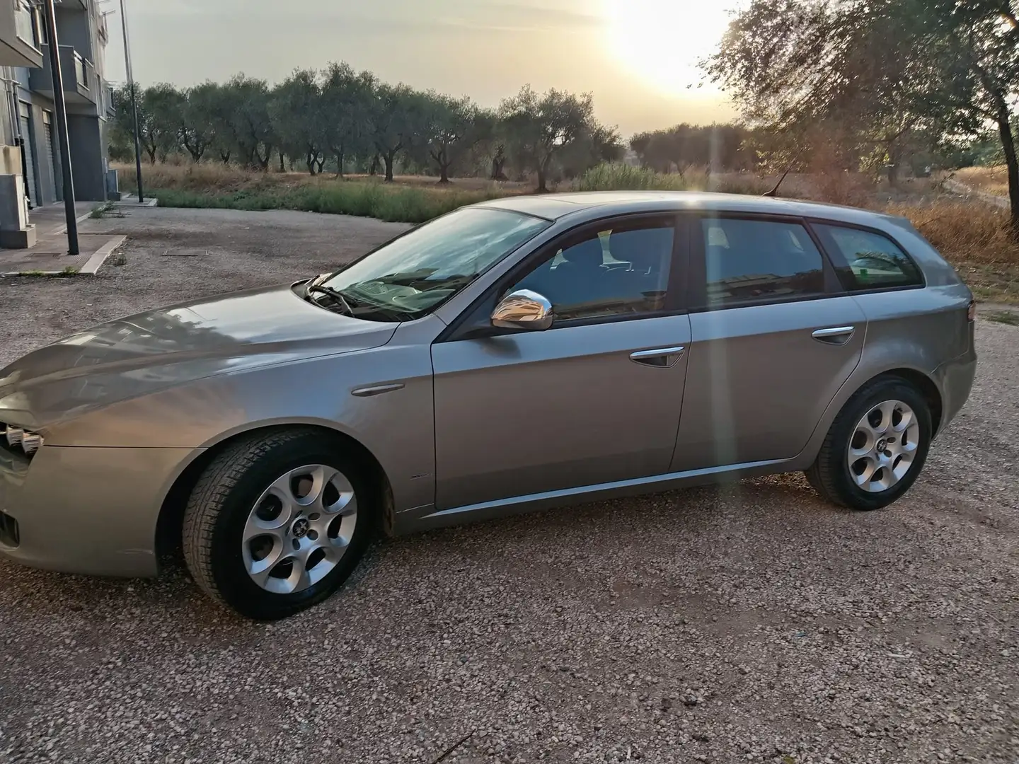 Alfa Romeo 159 159 Sportwagon SW 1.9 jtdm 16v Distinctive 150cv Bronzo - 1