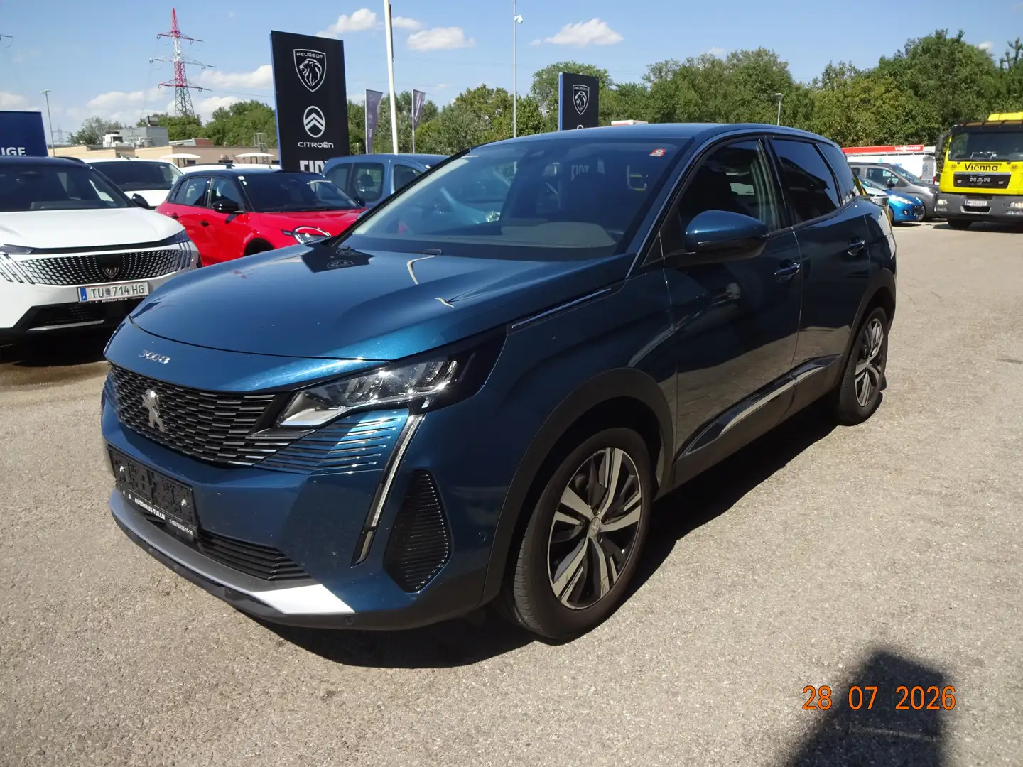 Peugeot 3008 Allure 1.5 BHDI 130 EAT8 Blau - 2