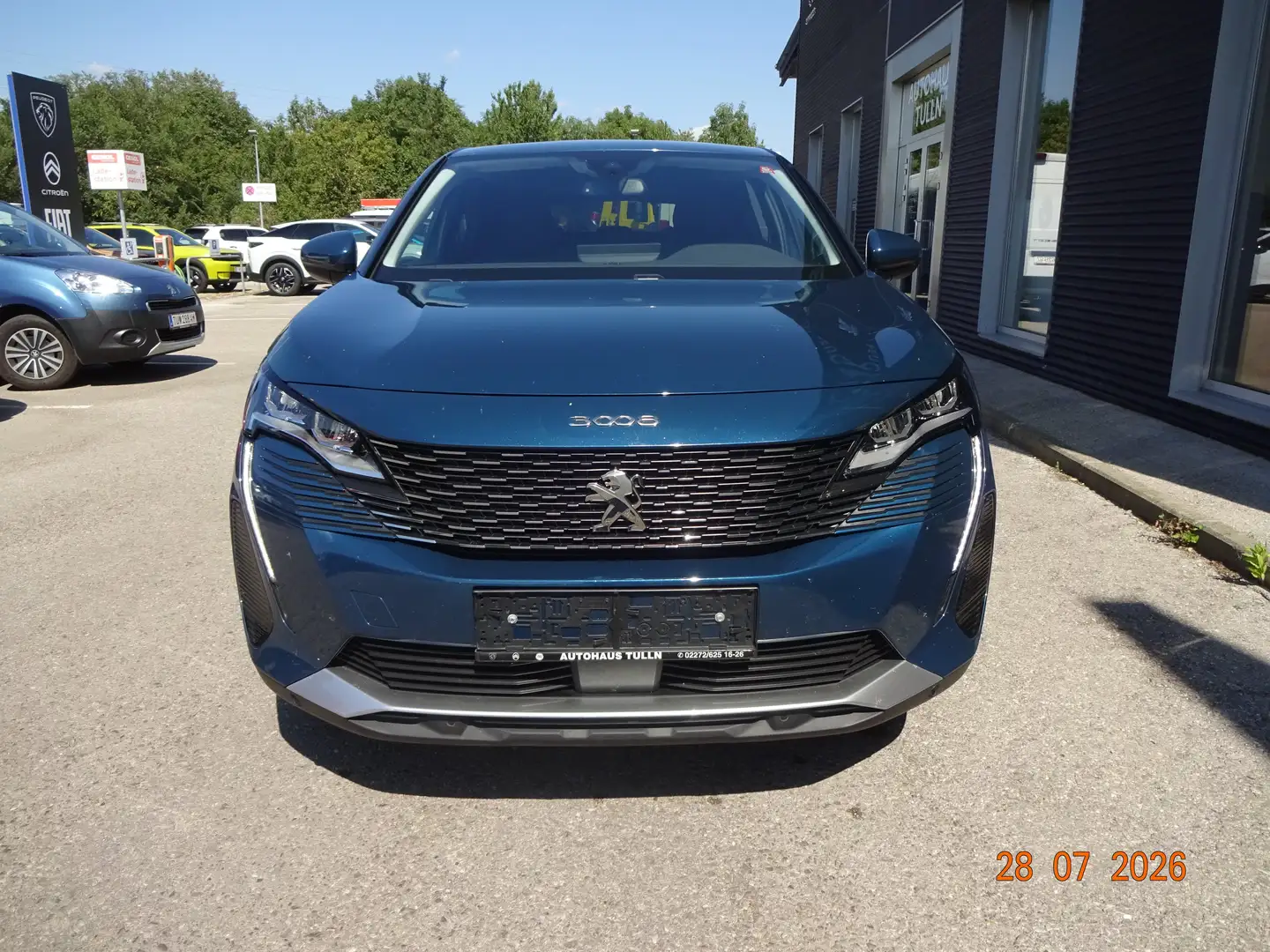 Peugeot 3008 Allure 1.5 BHDI 130 EAT8 Blau - 1