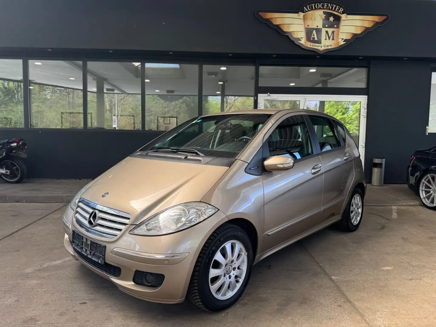 Mercedes-Benz A 150 Lim. ELEGANCE PDC/SITZHEIZUNG/AUDIO-20 Beige - 1