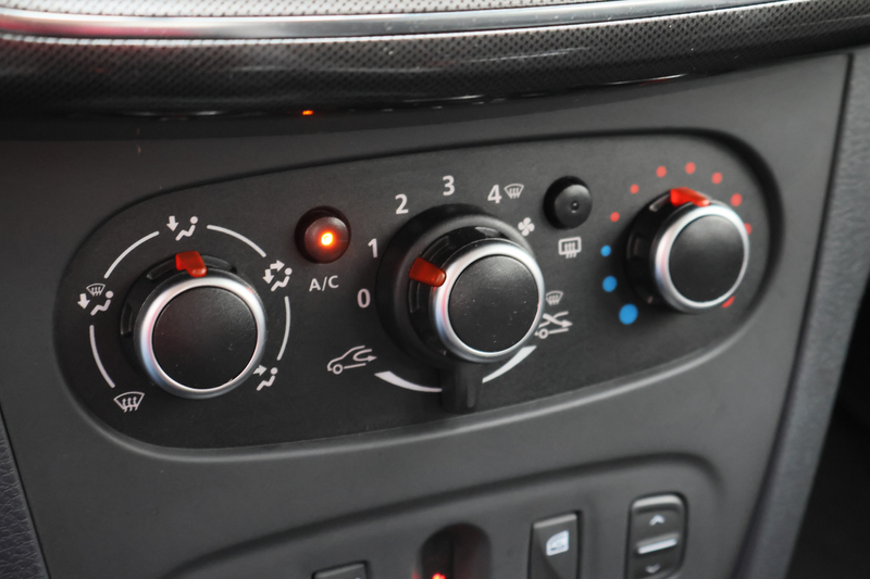 Dacia Sandero 0.9 TCe SL Stepway — photo 38