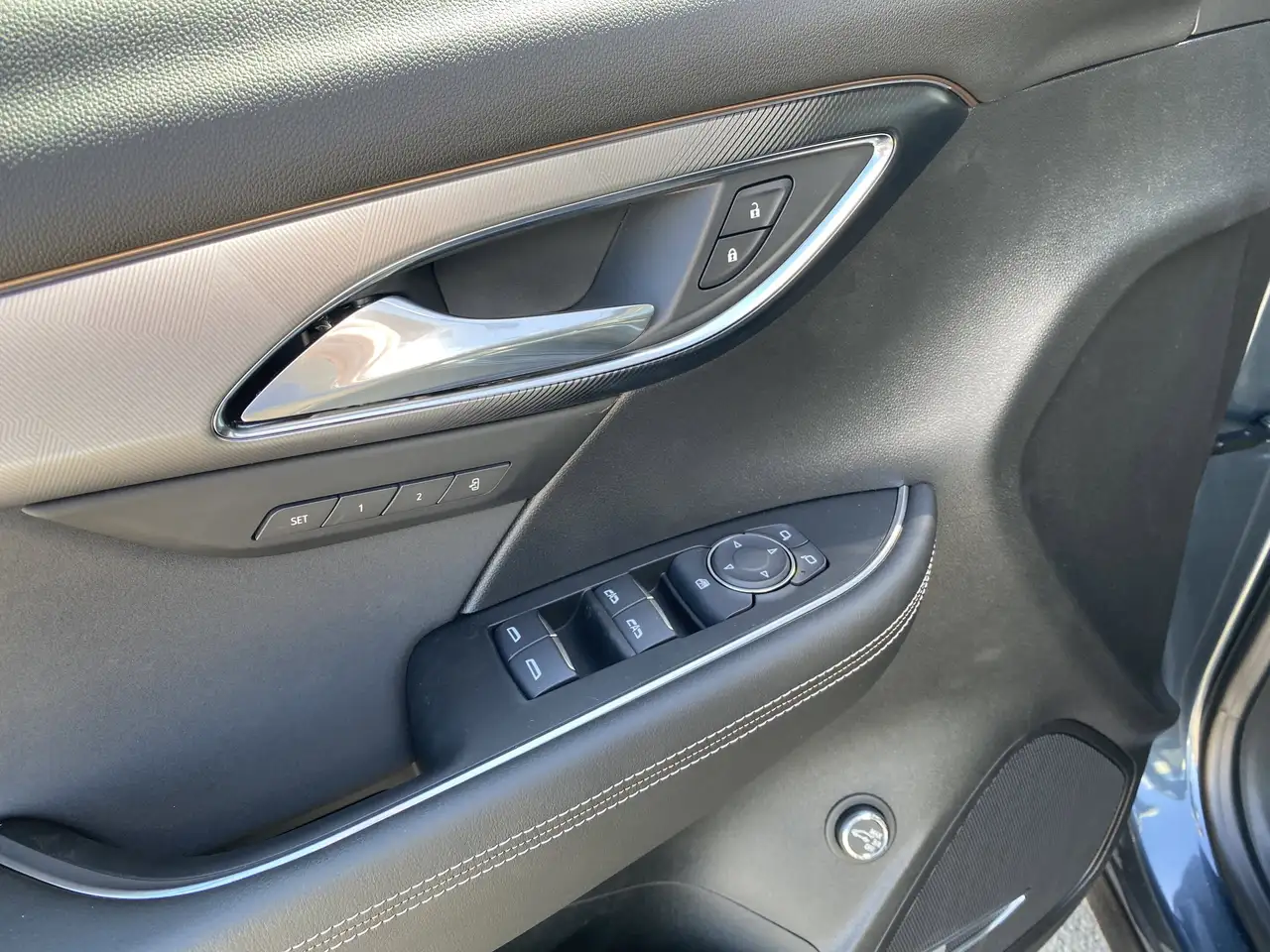 Buick Envision снимка Buick Envision