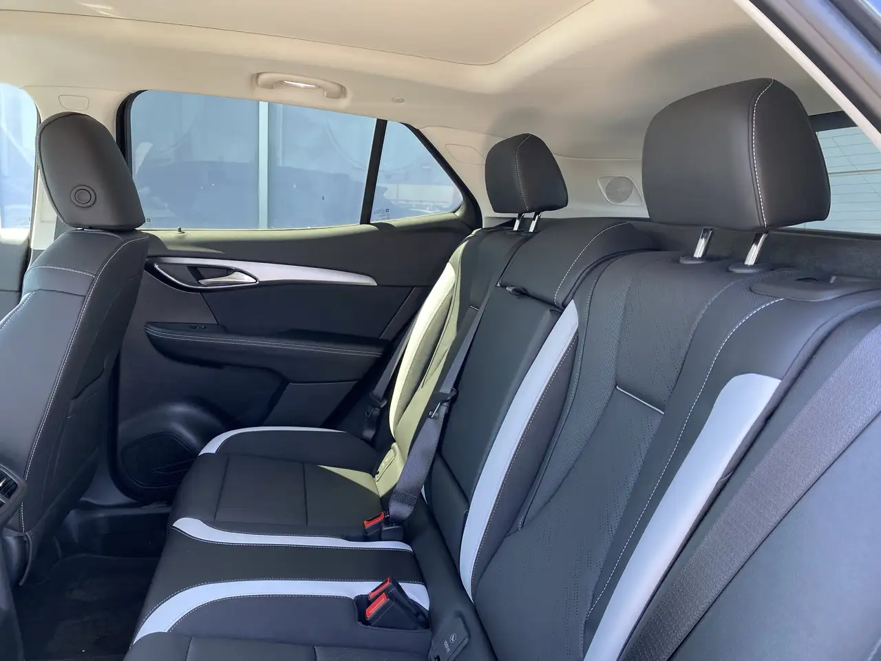 Buick Envision снимка Buick Envision
