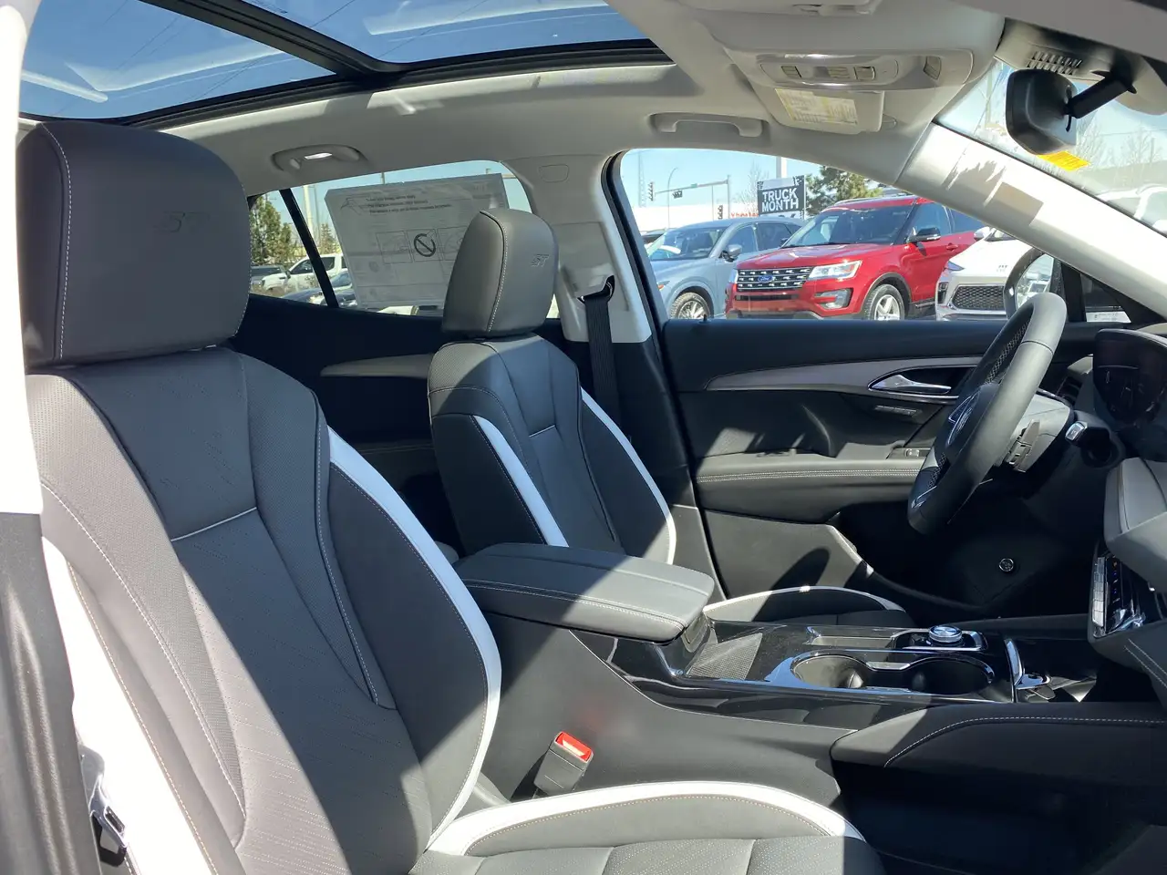 Buick Envision снимка Buick Envision