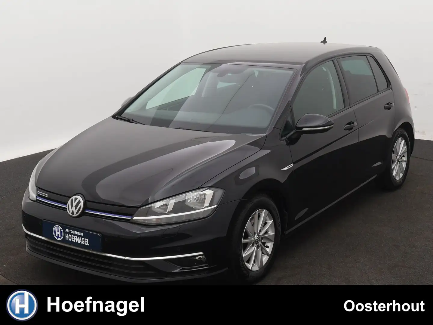 Volkswagen Golf 1.5 TSI Highline | Stoelverwarming | Parkeersensor Zwart - 1