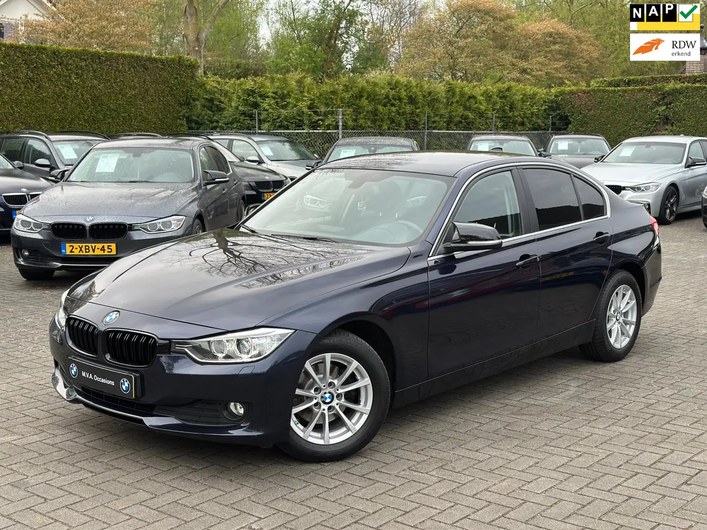 BMW 316 3-serie 316i Executive|Nwe Ketting + Klepseals|Gro Blauw - 1