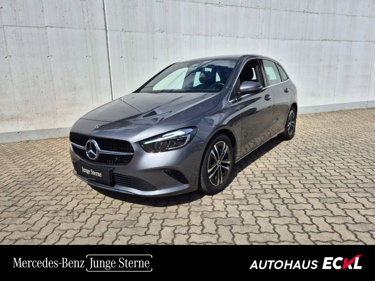 Mercedes-Benz B 180 d Progressive AUT KlimaA LM PDC SoundSys Grau - 1