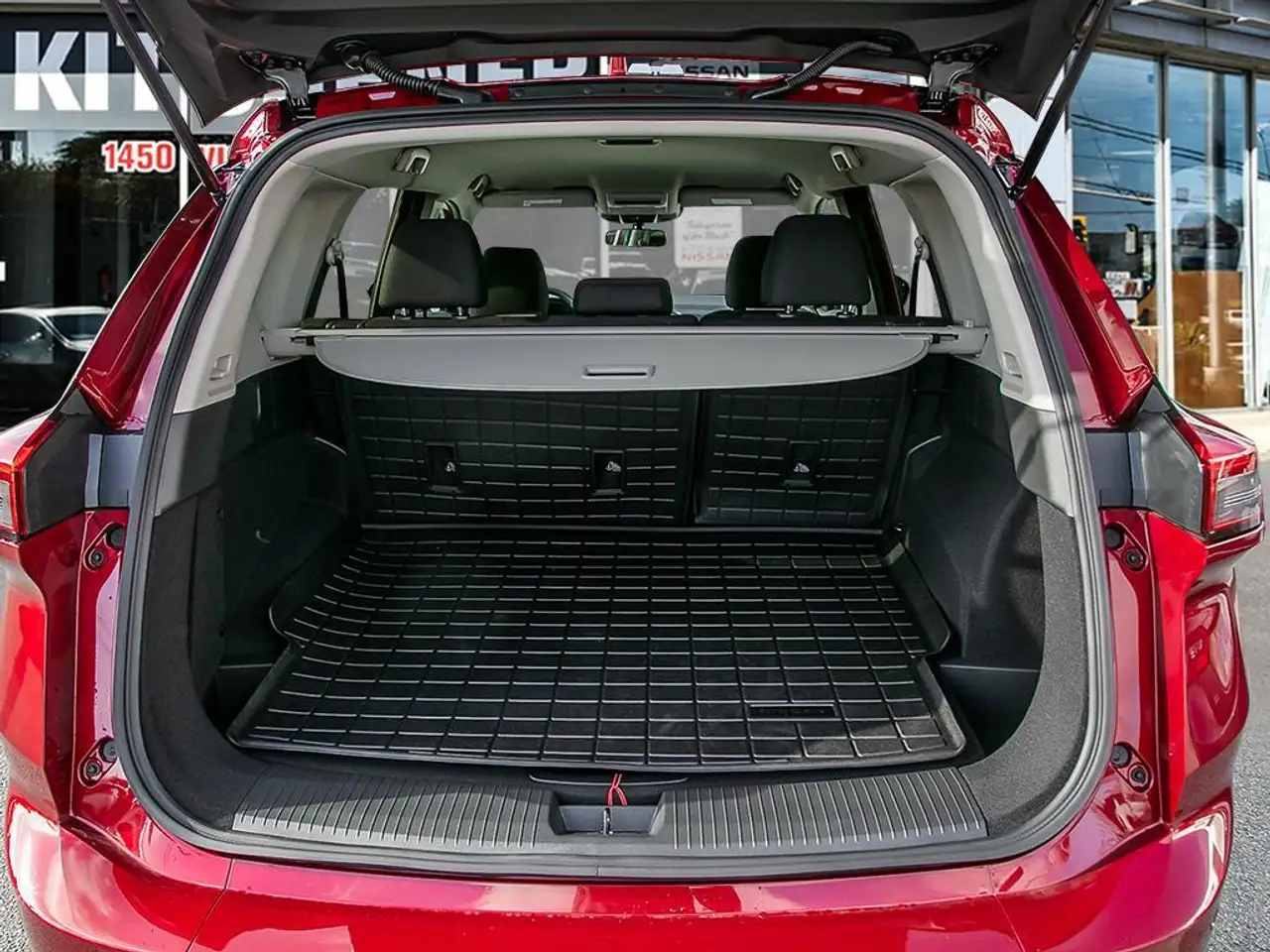 Nissan Rogue снимка Nissan Rogue