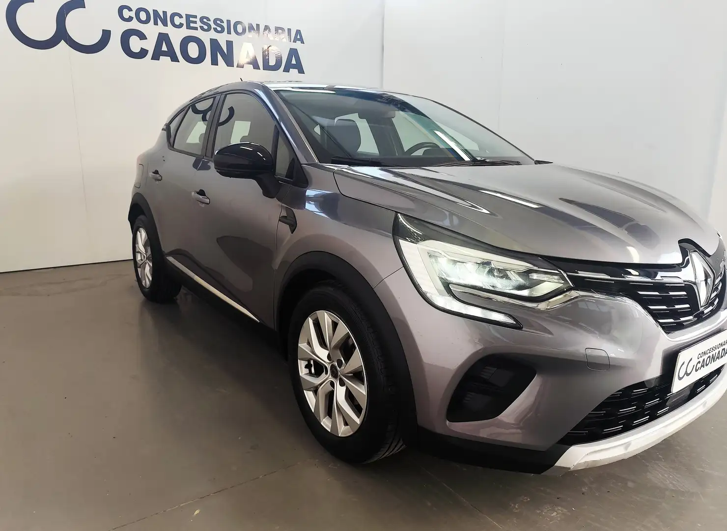 Renault Captur II 1.5 blue dci Business 115cv edc Gris - 2