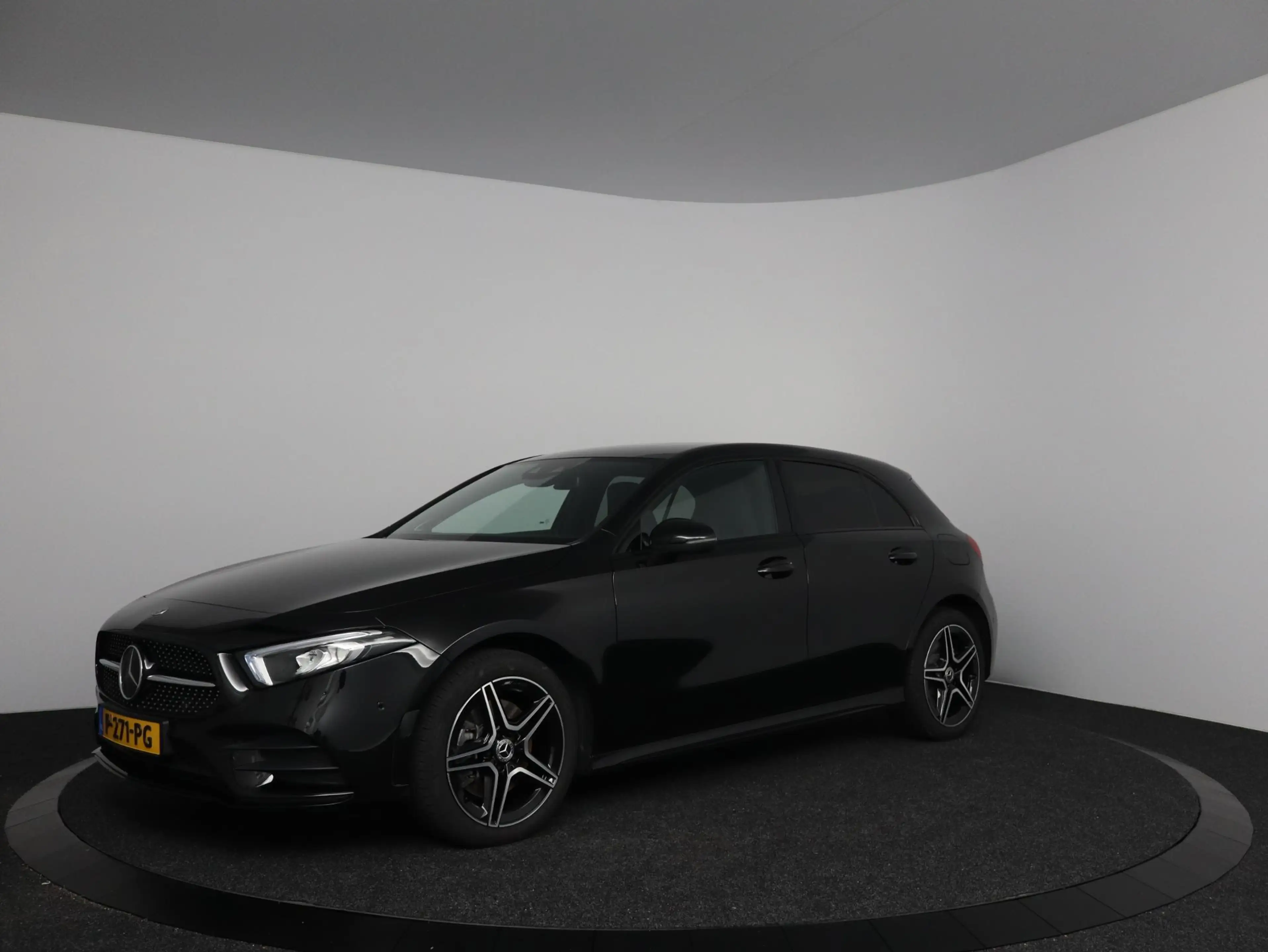 Mercedes-Benz A 250 e Business Solution AMG Limited | Business Plus Pa — photo 4