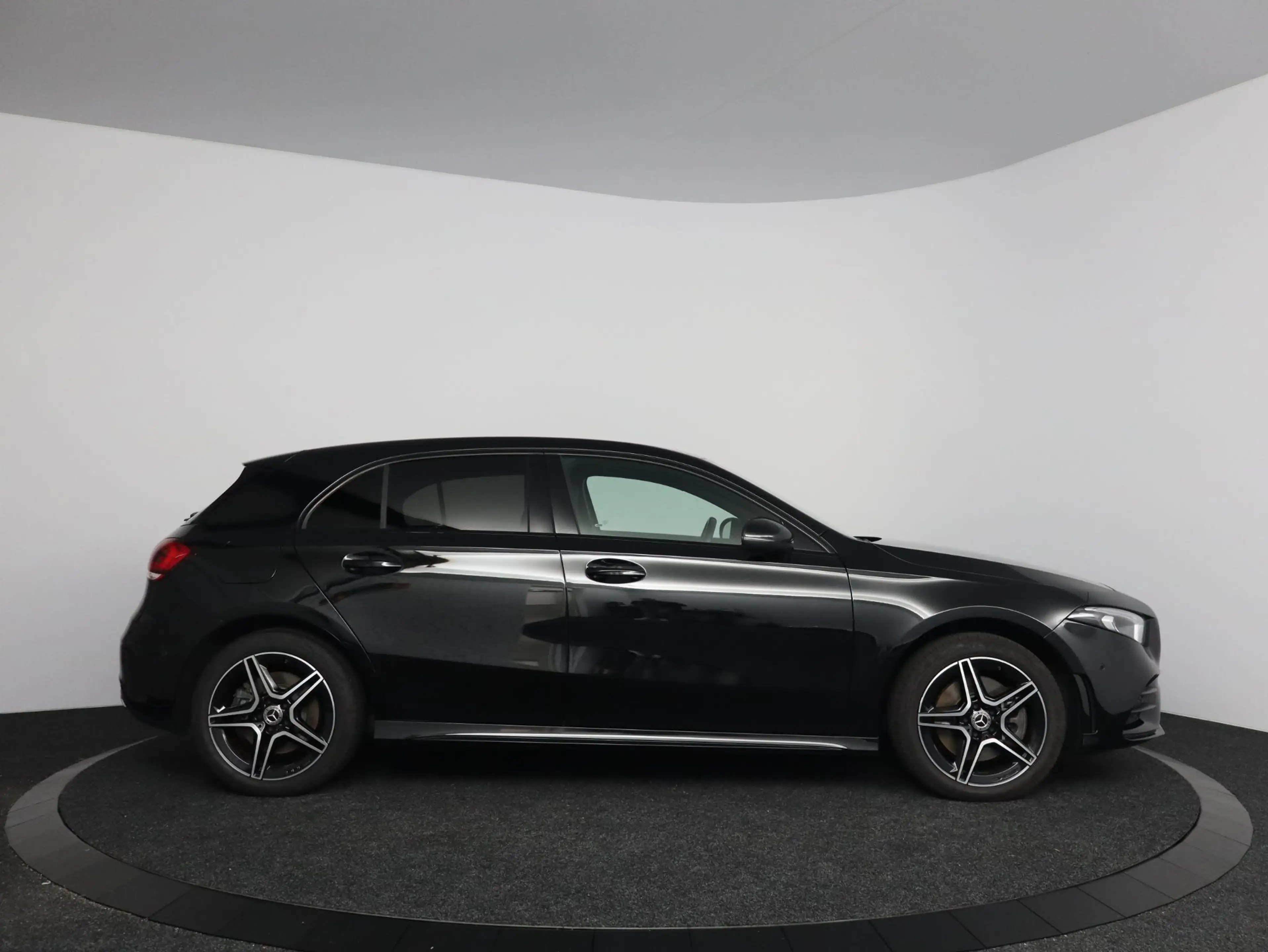 Mercedes-Benz A 250 e Business Solution AMG Limited | Business Plus Pa — photo 7