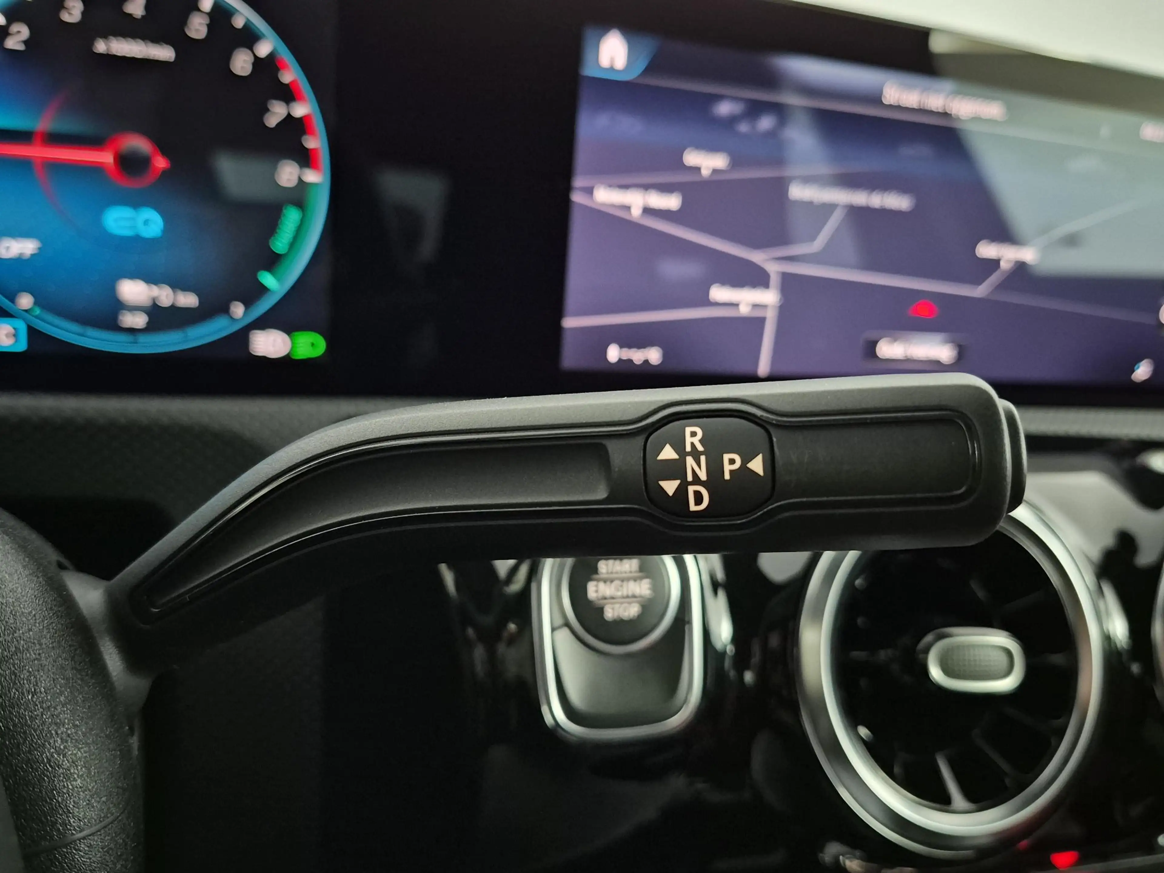 Mercedes-Benz A 250 e Business Solution AMG Limited | Business Plus Pa — photo 25
