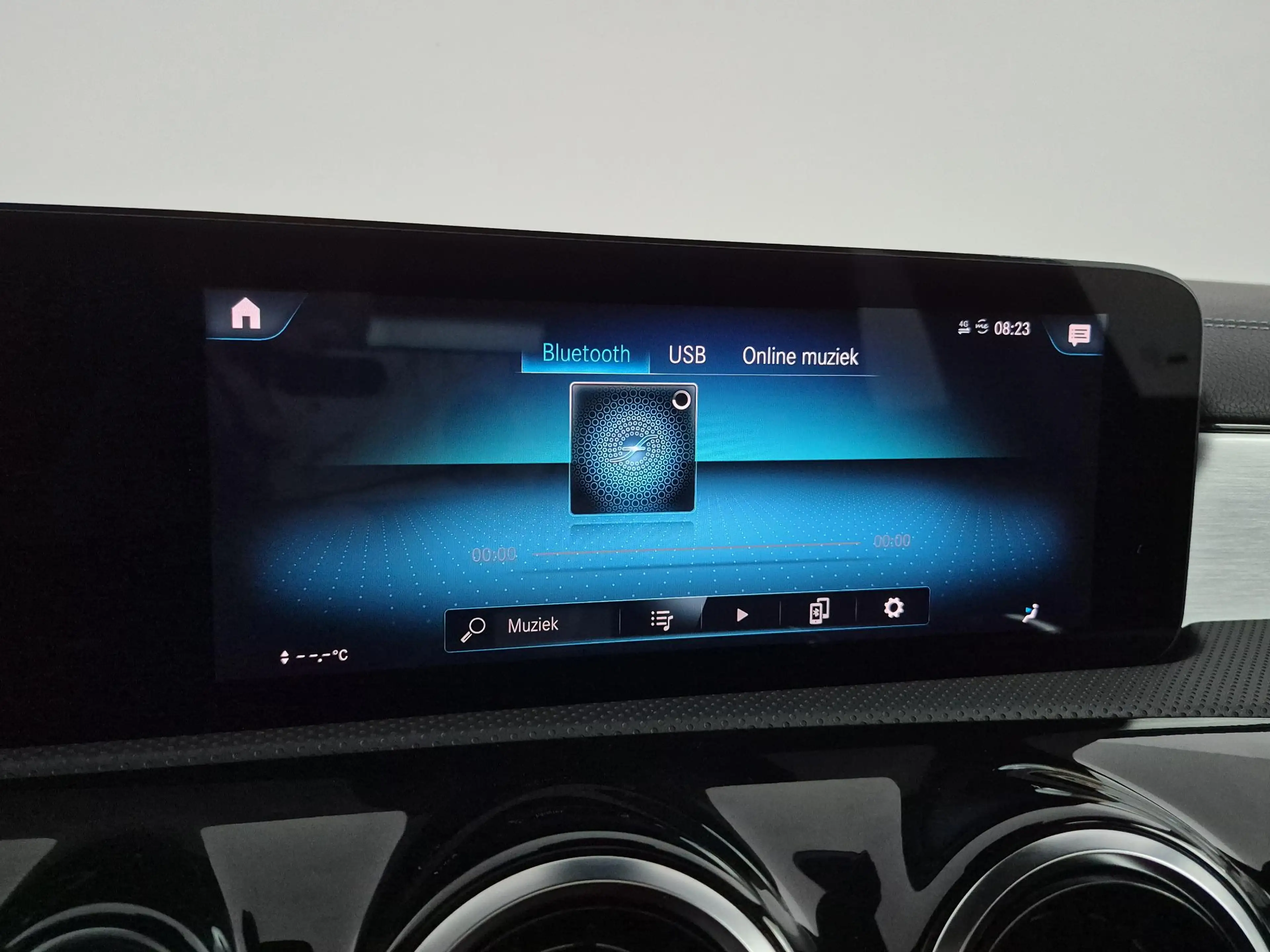 Mercedes-Benz A 250 e Business Solution AMG Limited | Business Plus Pa — photo 30