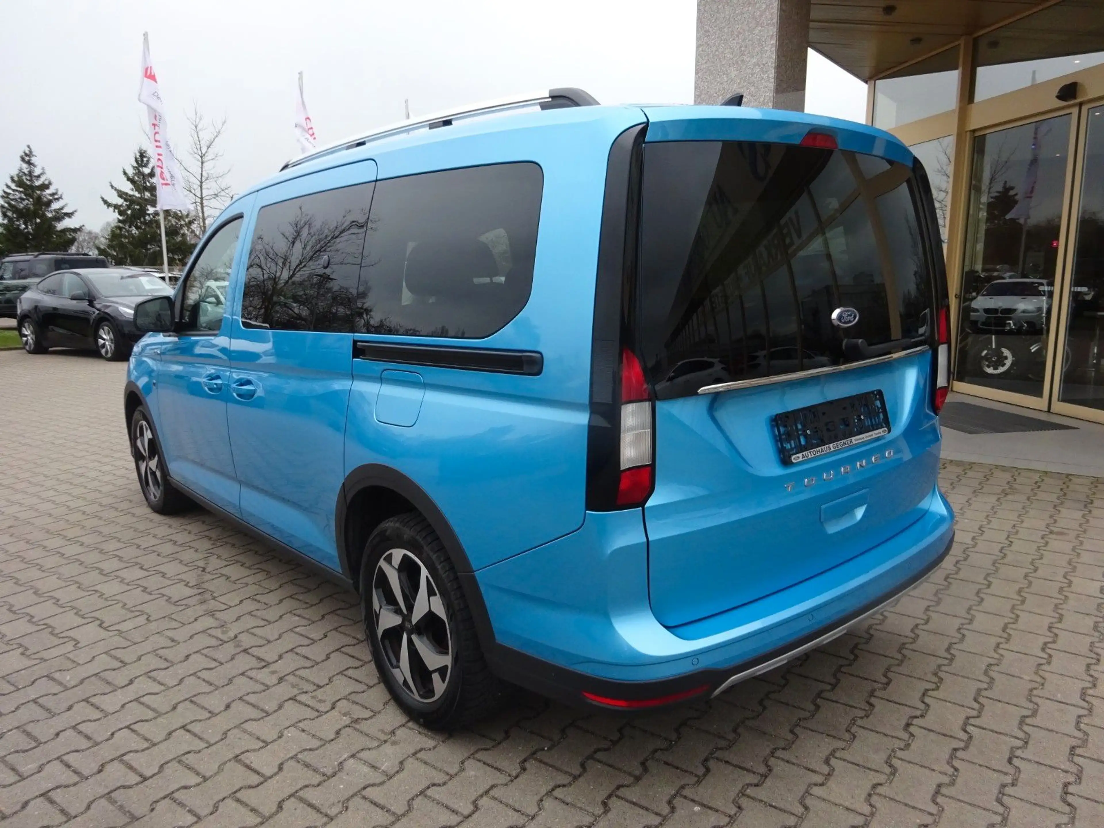 Ford Grand Tourneo Connect 122PS Autm. Active — photo 4
