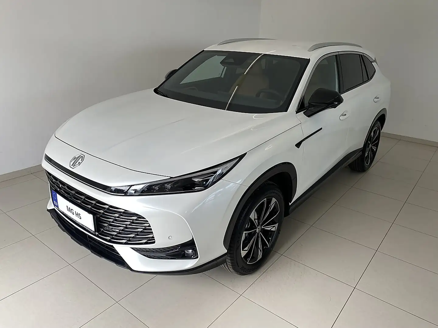 MG HS Hybrid+ Luxury 1,8Wh Aut. Weiß - 1