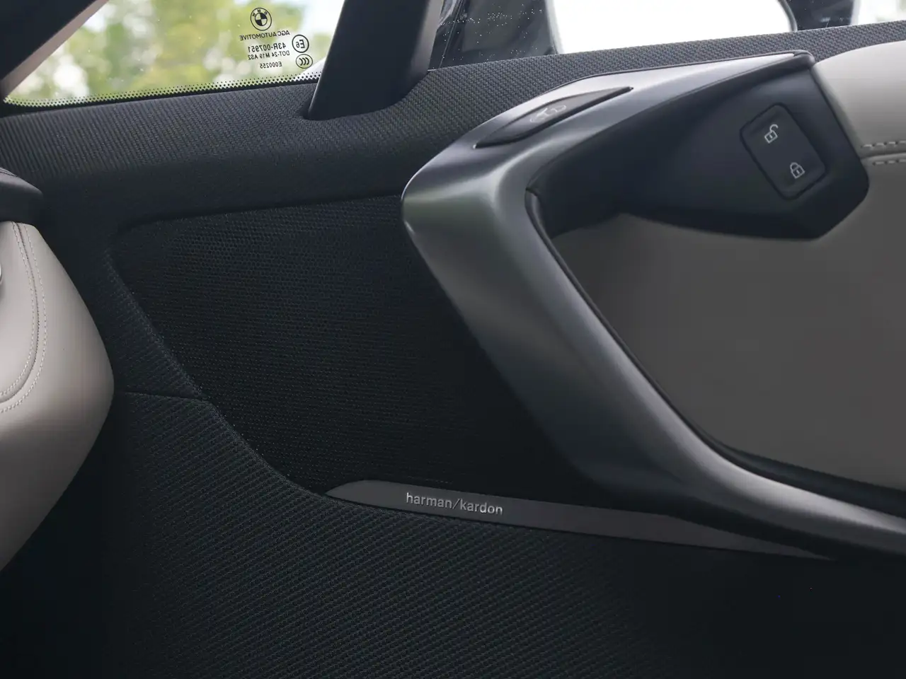 BMW i8 photo BMW i8