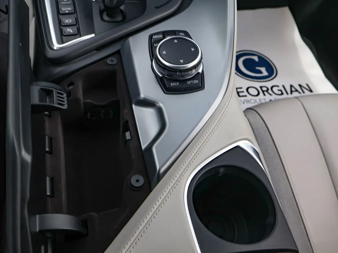 BMW i8 photo BMW i8