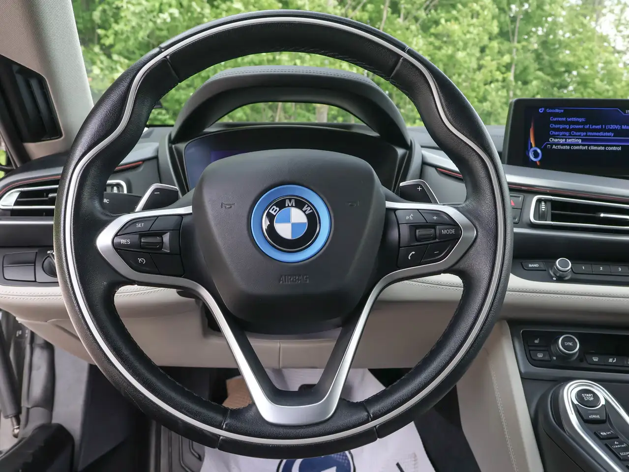 BMW i8 photo BMW i8