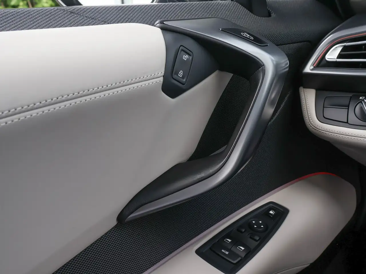 BMW i8 photo BMW i8