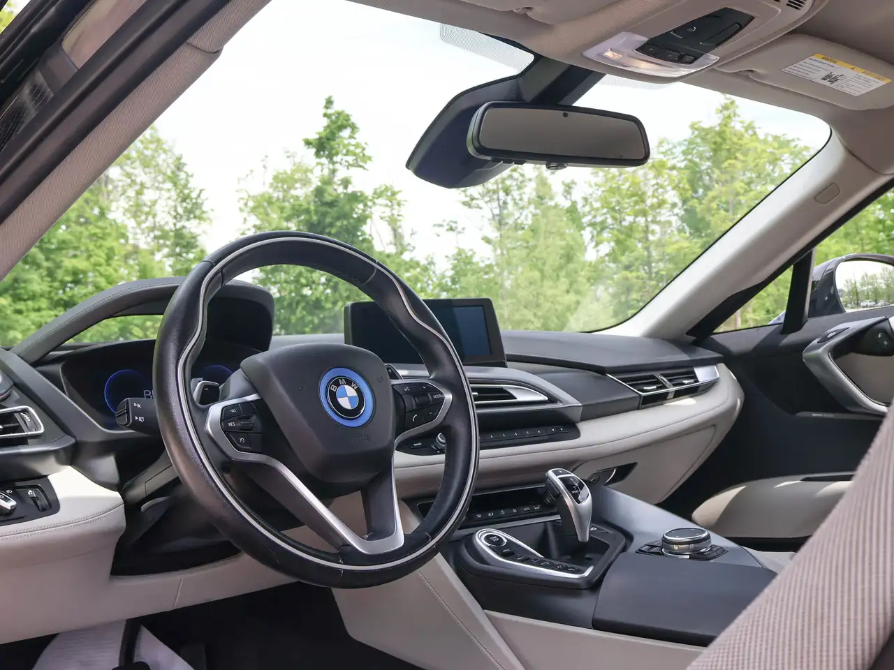 BMW i8 photo BMW i8
