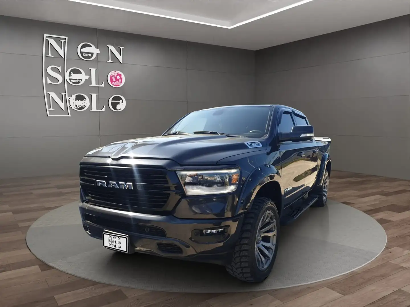 Dodge RAM Ram 1500 5.7 V8 Crew Cab bighorn Black 395cv at8 - 1