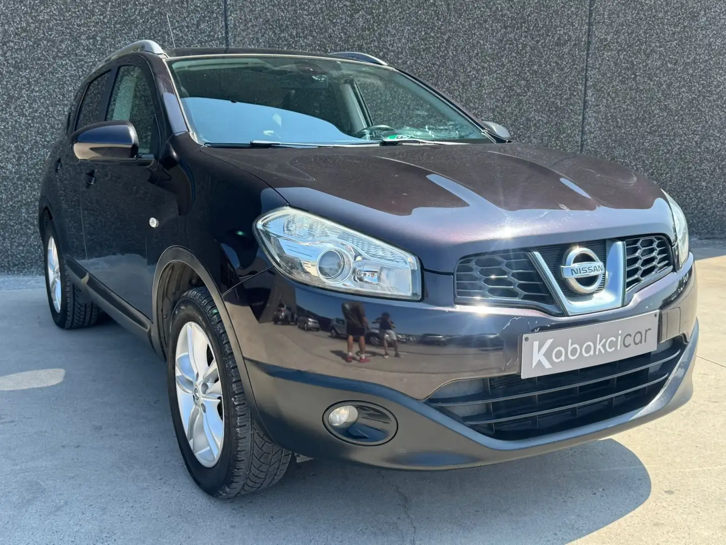 Nissan Qashqai 1.6i 2WD Tekna// FULL CARNET//GPS/CAMERA/GARANTIE Paars - 1