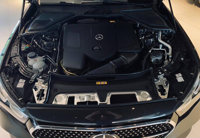Mercedes-Benz E 300 e 9G Plug-in AVANTGARDE & NIGHT 19"AMG/Distronic/Dodehoek/Ambiente/Trekhaak — photo 11