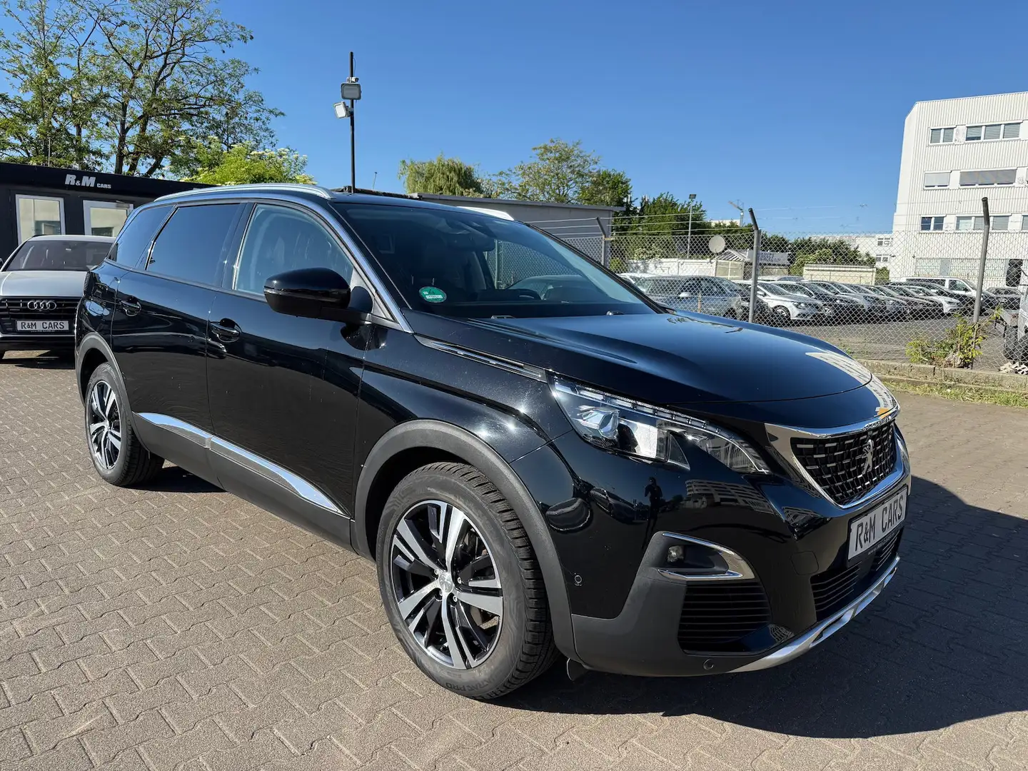 Peugeot 5008 Allure 1.2 Aut.130PS/7Sitze/ Negro - 2