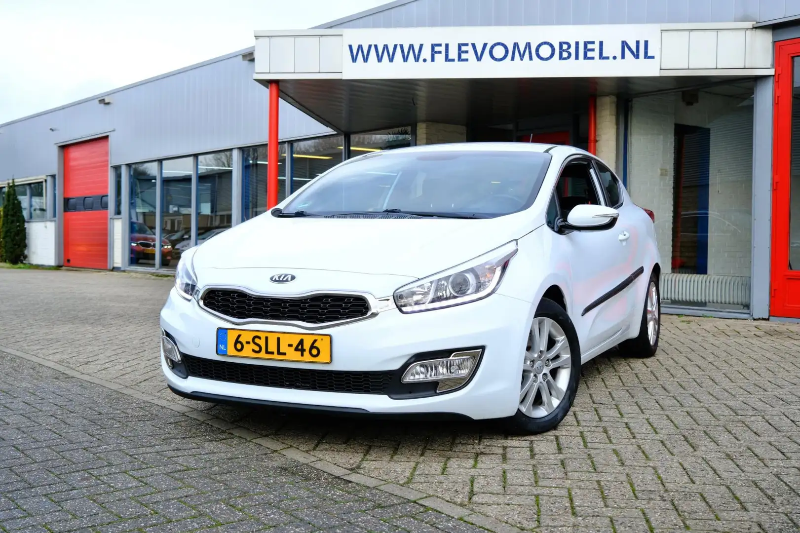 Kia ProCeed / pro_cee'd Pro_ceed 1.6 GDI Business Pack Navi|Clima|Cam|LMV Wit - 1