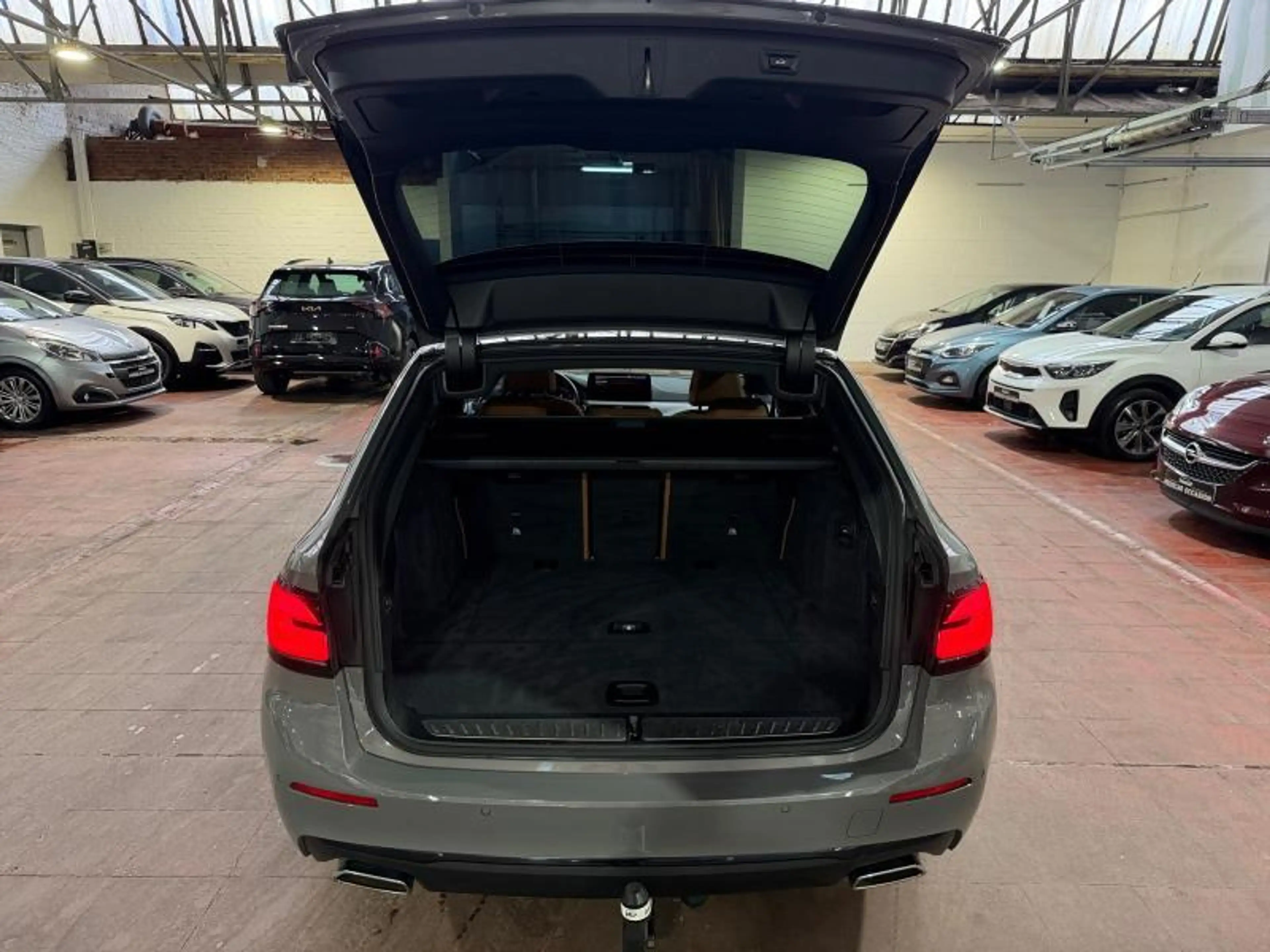 BMW 518 d 2.0 136cv Break Automatique Carplay*Camera*GPS — photo 9