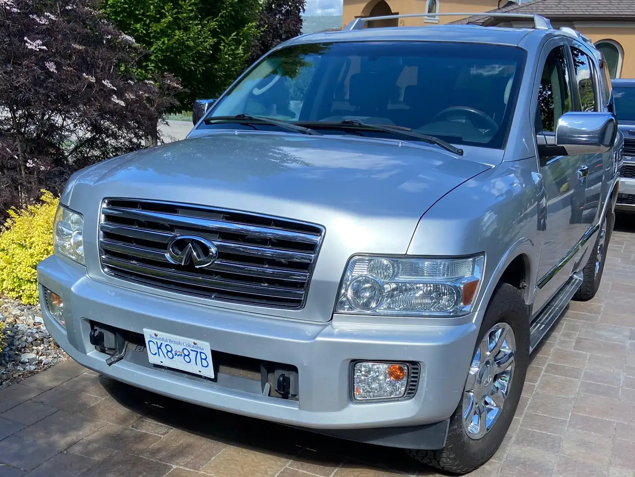 2004 Infiniti QX56