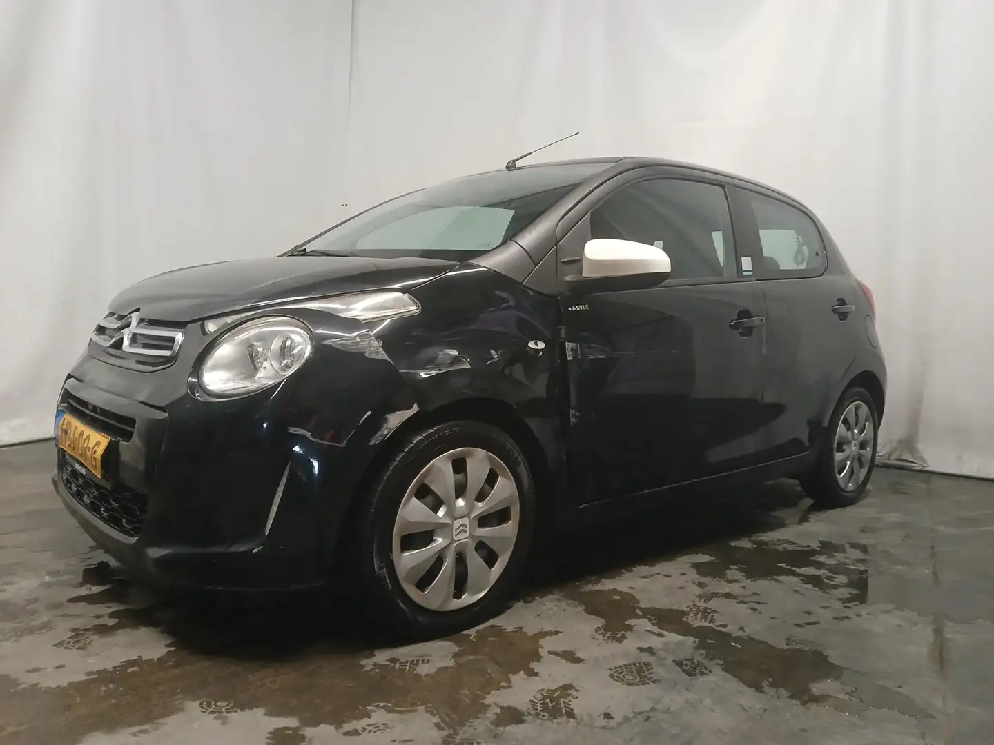 Citroen C1 1.2 PureTech Shine - Schade Zwart - 2