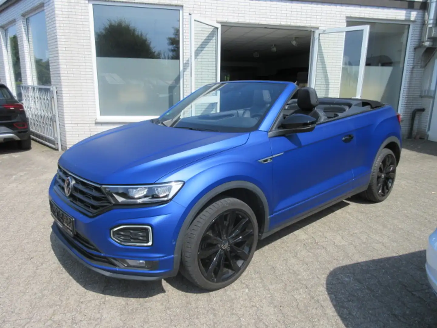 Volkswagen T-Roc Cabrio R-Line 1.5 TSI DSG Edition Blue NAVI AHK KAMERA LEDER LED ACC ALU 19 AID ASSIST CLIMATRONIC SITZHEIZUNG Blau - 1