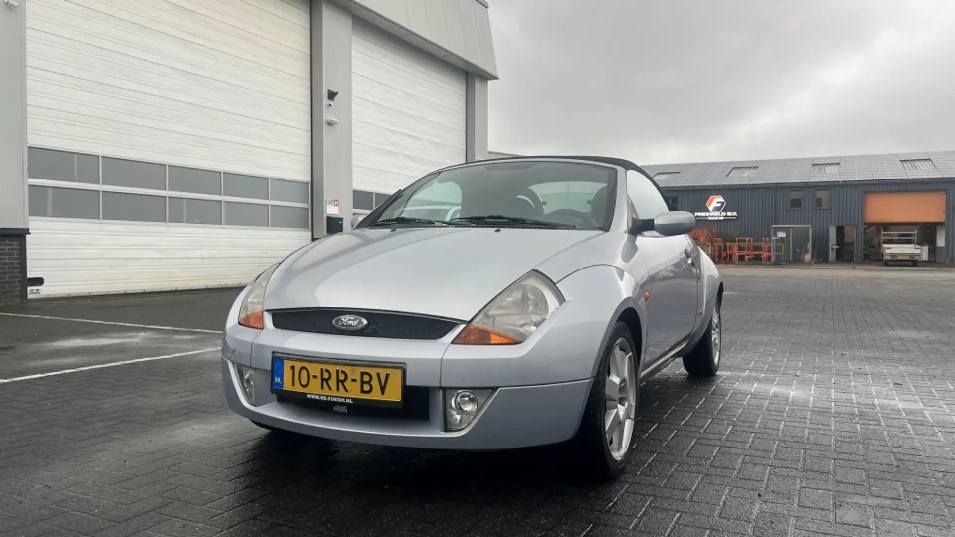 Ford Streetka 1.6 Šedá - 1