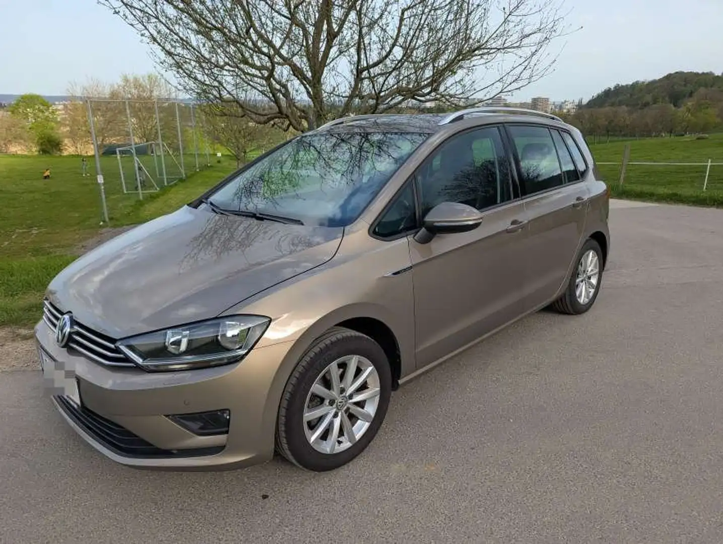 Volkswagen Golf Sportsvan Lounge BMT 1,2 TSI Bronze - 1