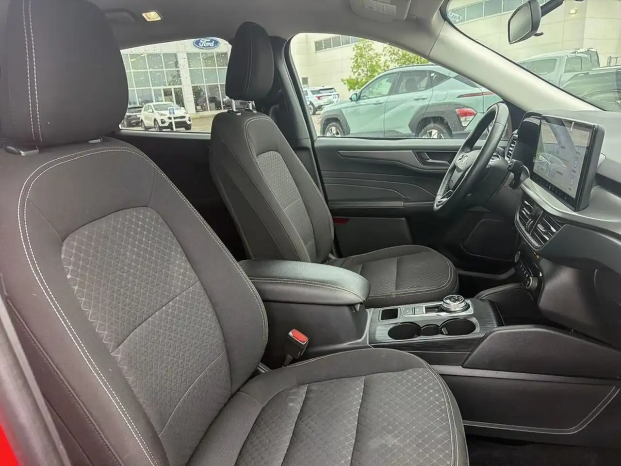 Ford Escape снимка Ford Escape