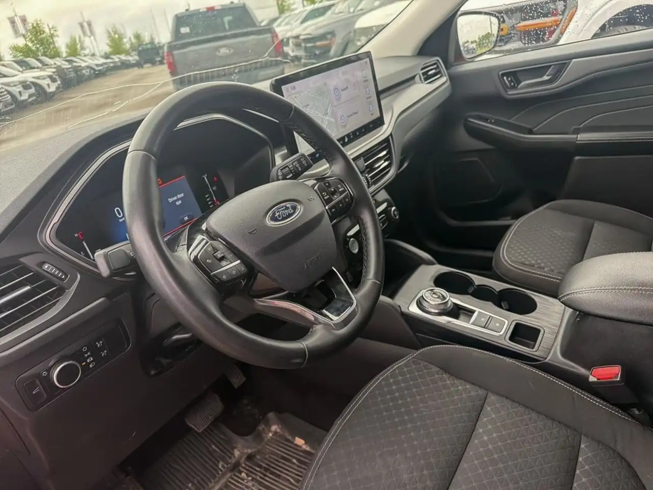 Ford Escape снимка Ford Escape