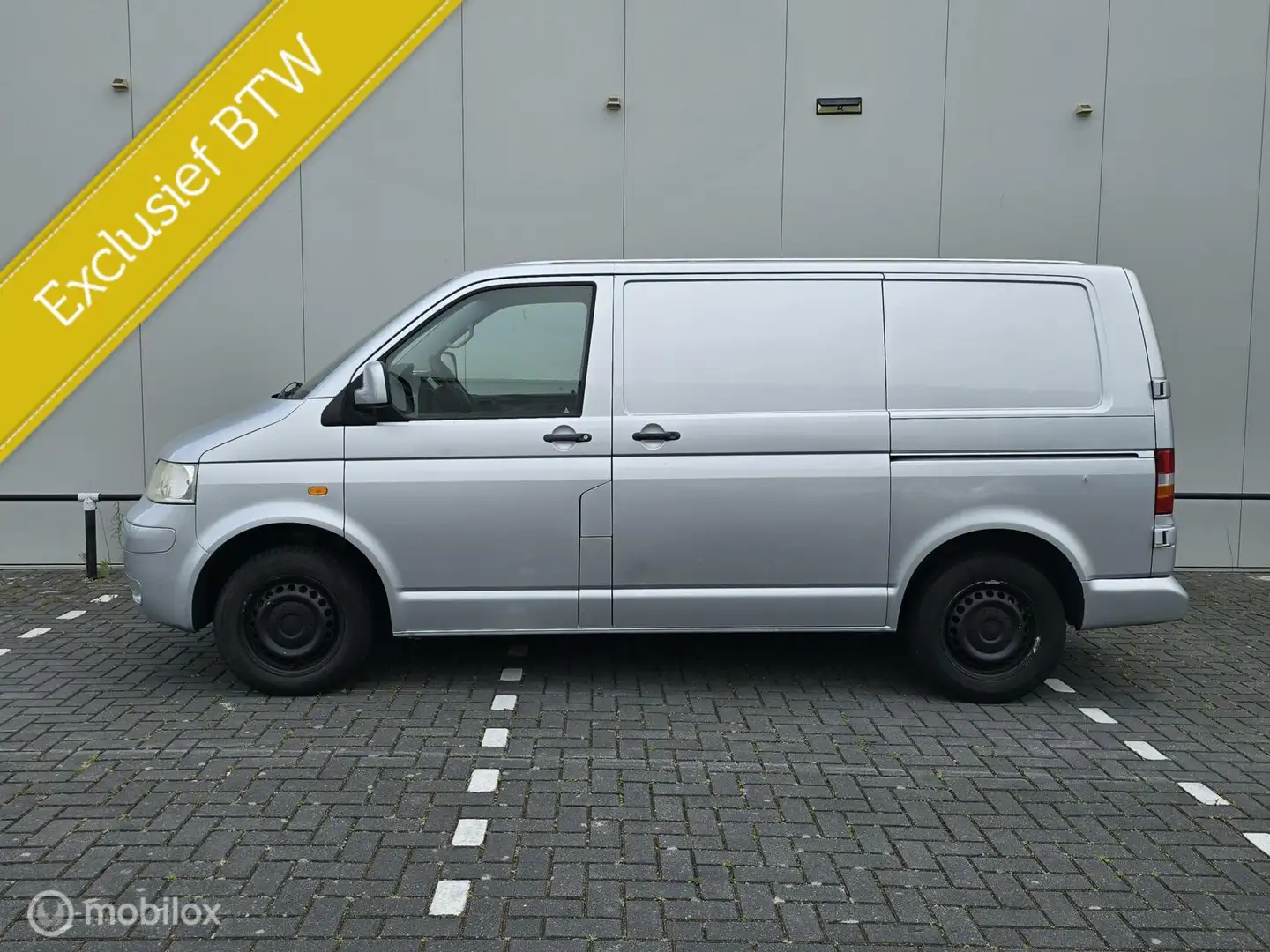 Volkswagen T5 Transporter 2.5 TDI 300 2x schuifdeur - 2